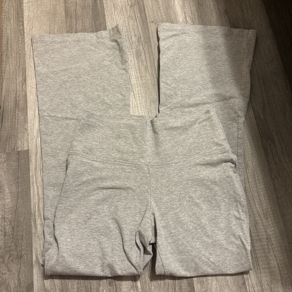 Aritzia Gray Leggings